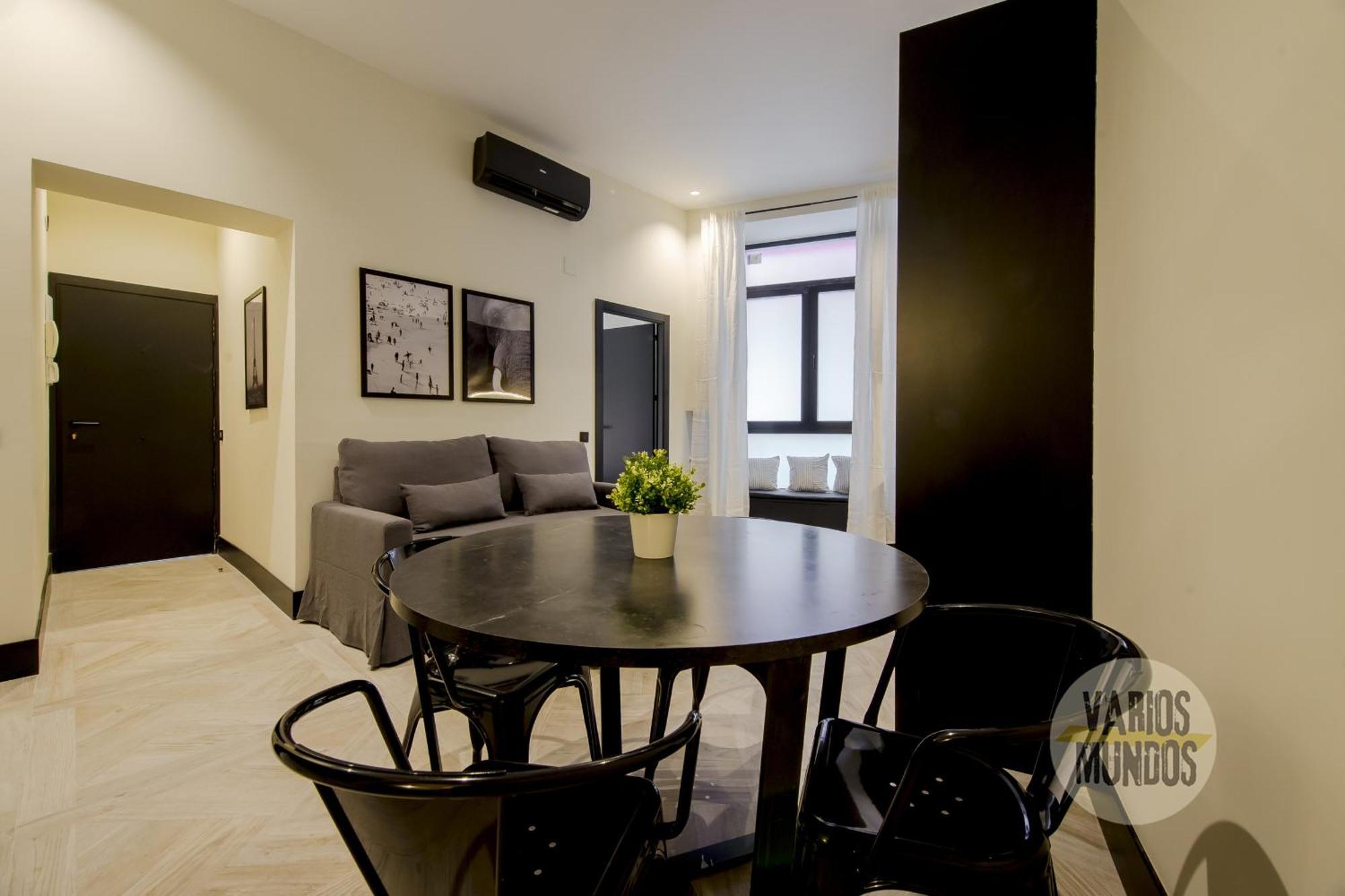 Deluxe Apt En El Centro De Madrid Para 9Pax Apartment Luaran gambar